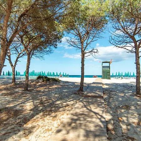 Ferienhaus Sardegnaest Vista Mare Piscina Budoni