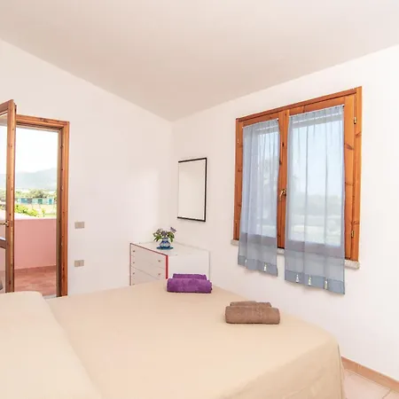 Sardegnaest Vista Mare Piscina Semesterbostad *